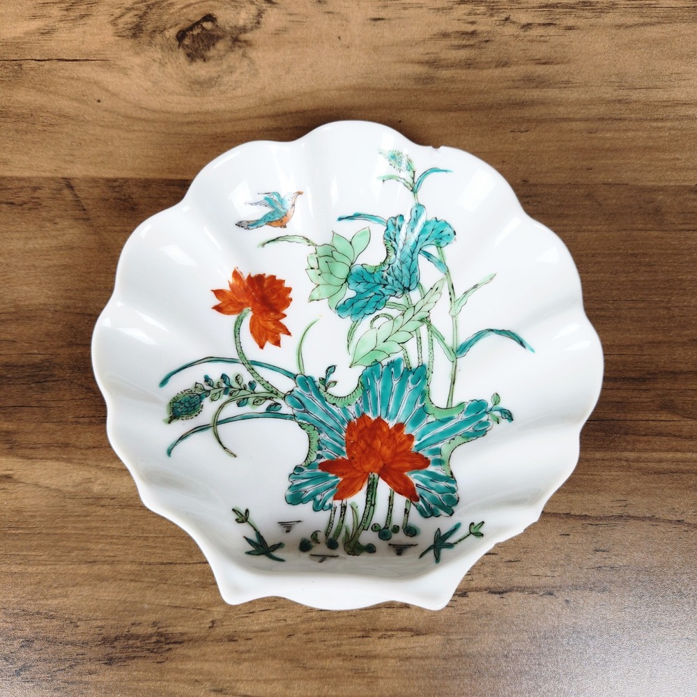 Neiman‎ Marcus Hand Painted Hong Kong Porcelain Shell Trinket Dish Floral Bird